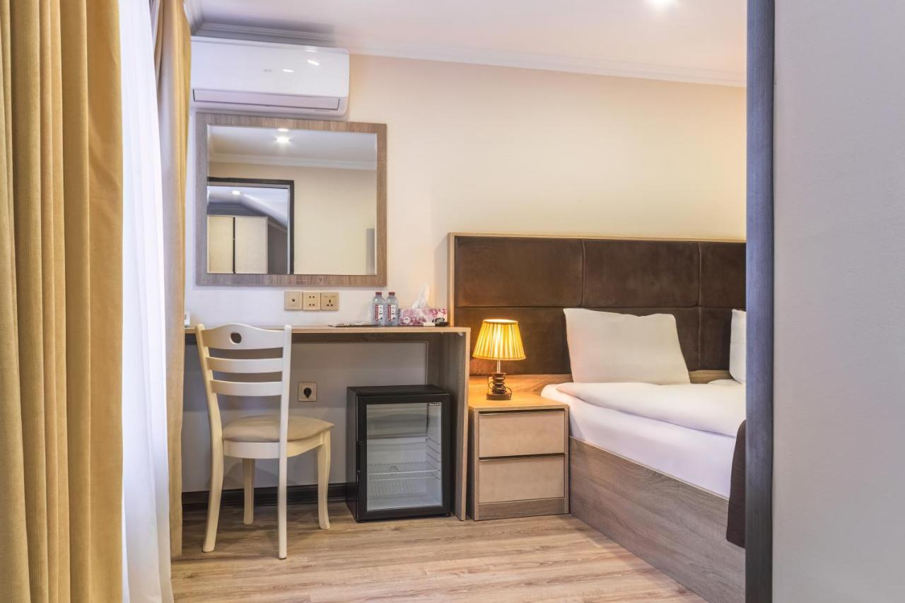 Deluxe City Hotel Баку Екстериор снимка
