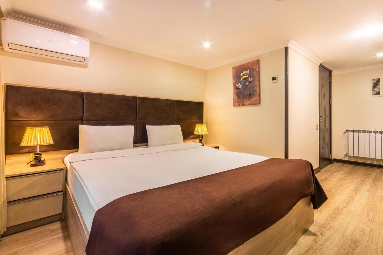 Deluxe City Hotel Баку Екстериор снимка