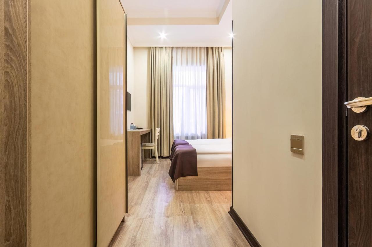 Deluxe City Hotel Баку Екстериор снимка