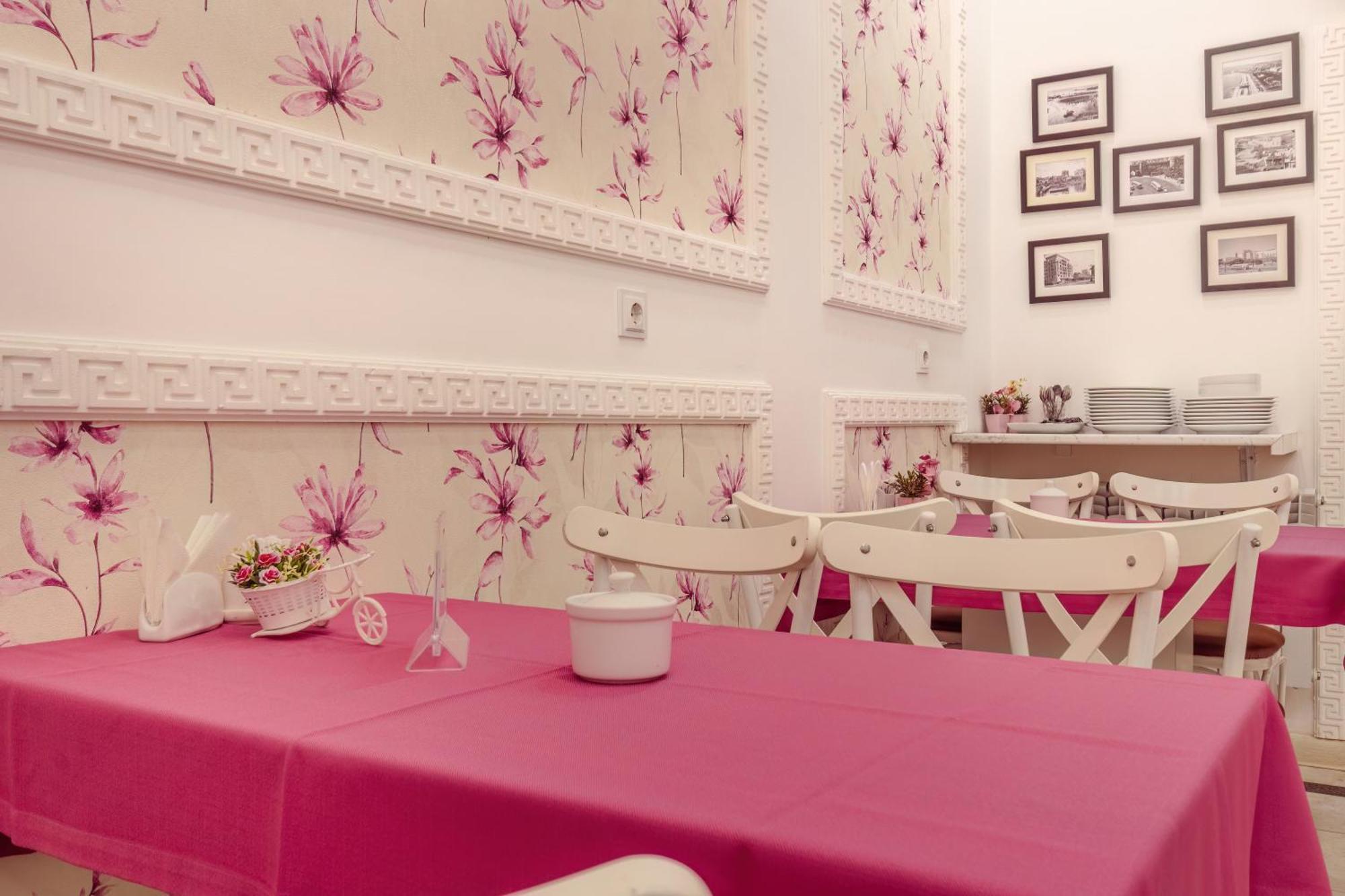 Deluxe City Hotel Баку Екстериор снимка